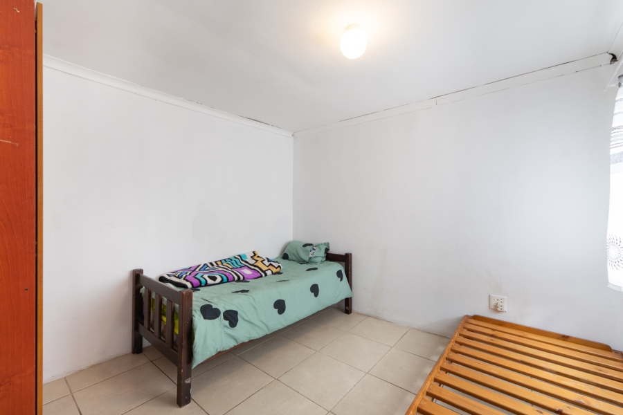 8 Bedroom Property for Sale in Parow Valley Western Cape